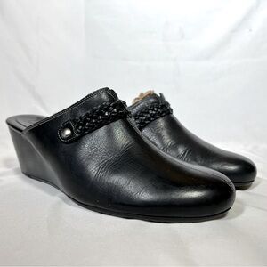 Cole Haan Black Leather Wedge Slip-On Clogs Mules Woven Strap Detail Size 9.5